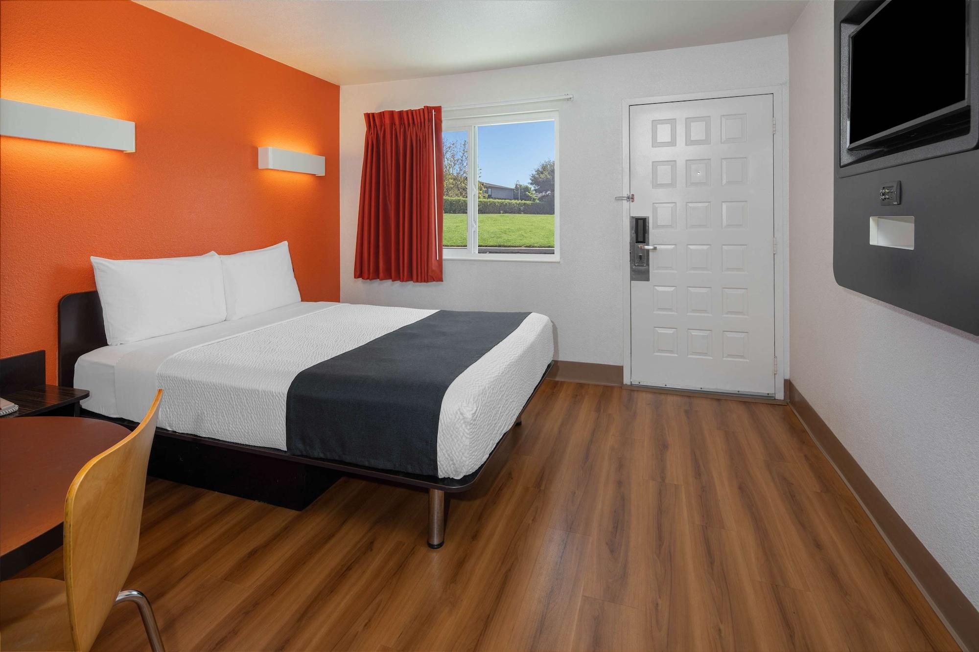 Motel 6-Carpinteria, Ca - Santa Barbara - South Екстериор снимка