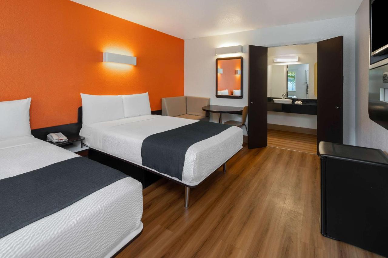 Motel 6-Carpinteria, Ca - Santa Barbara - South Екстериор снимка