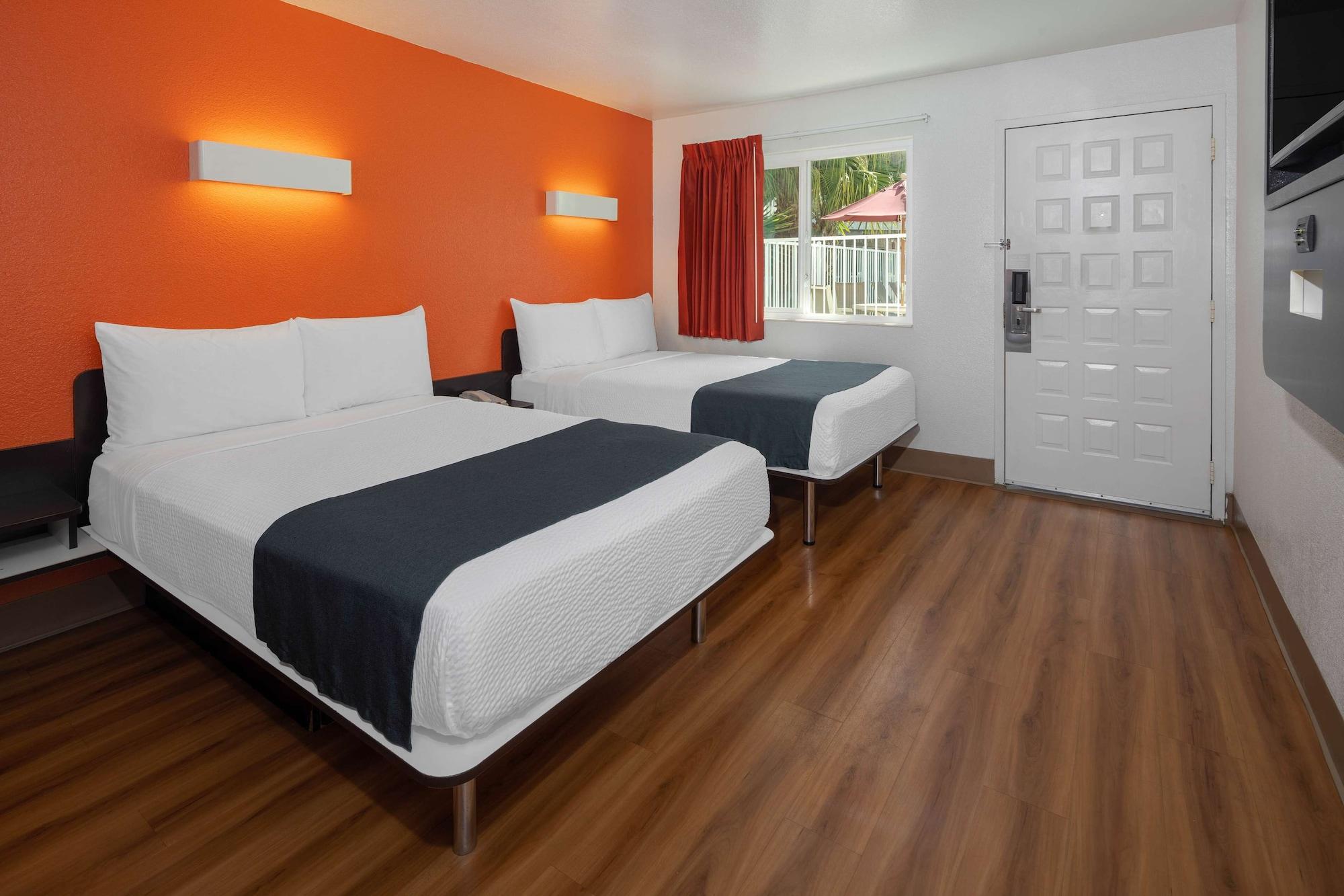 Motel 6-Carpinteria, Ca - Santa Barbara - South Екстериор снимка