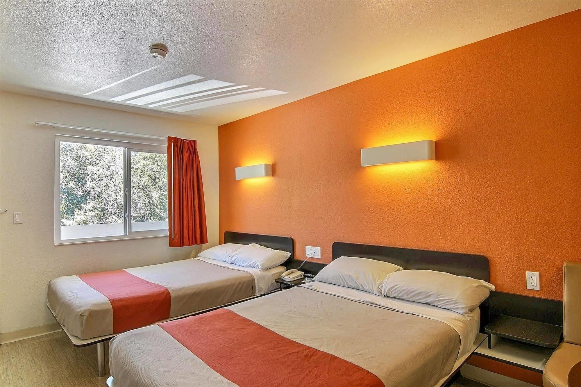 Motel 6-Carpinteria, Ca - Santa Barbara - South Екстериор снимка