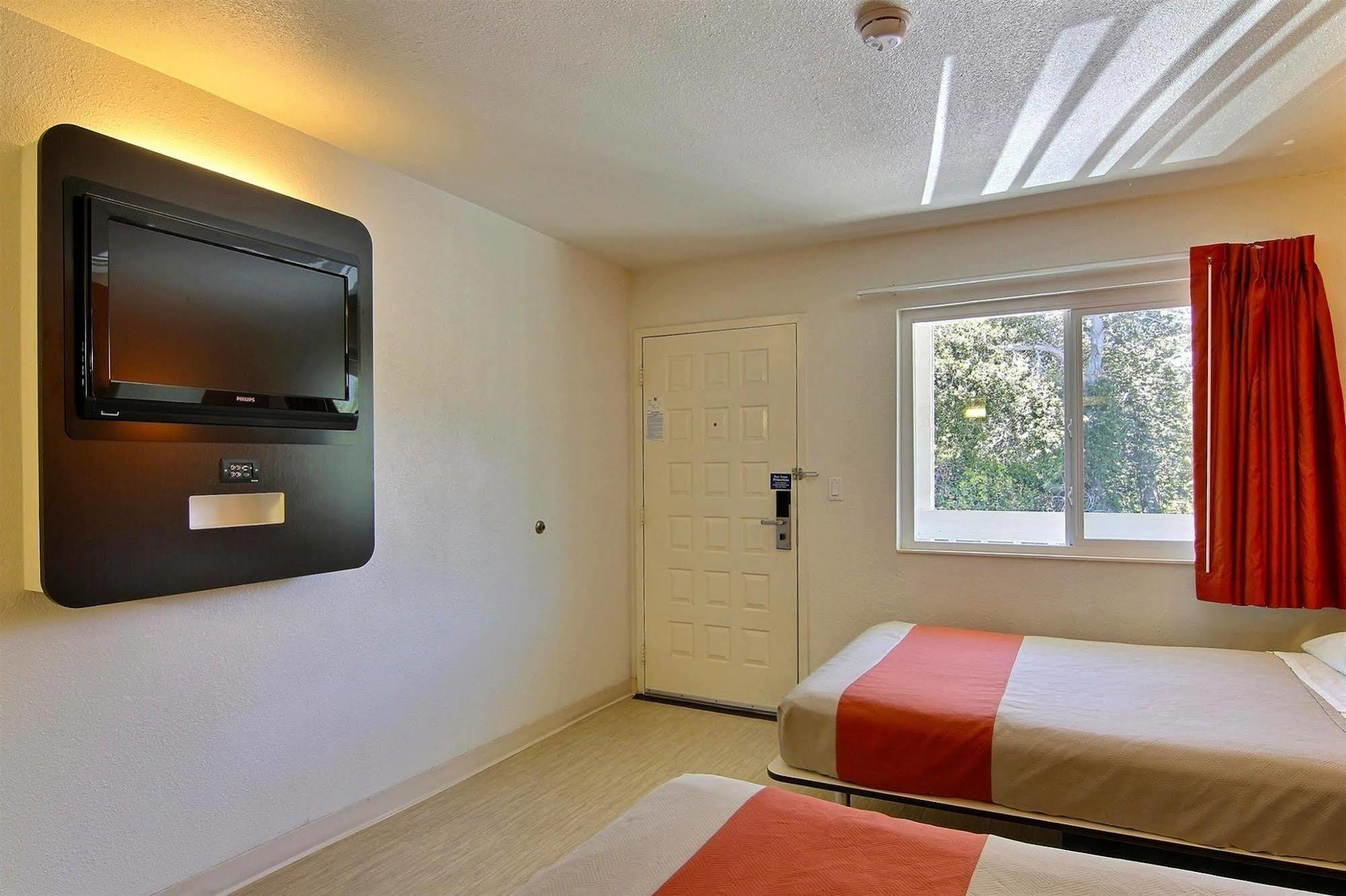 Motel 6-Carpinteria, Ca - Santa Barbara - South Екстериор снимка